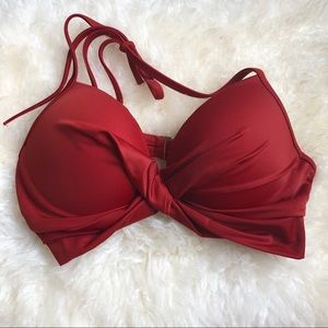 NWOT Twist Front Light Lift Bikini Top